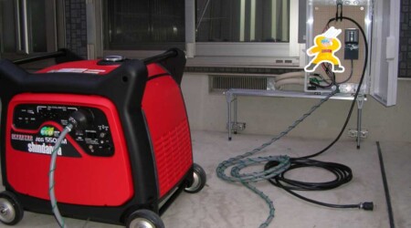 100/200V発電機接続使用例・黒ケーブルはEV車使用時接続用ケーブル